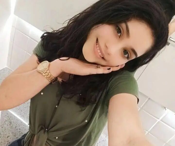 Soy rosio una rica chibolita desnuda hot