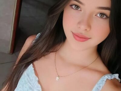 Soy blanquita arrechita traviesa Saida