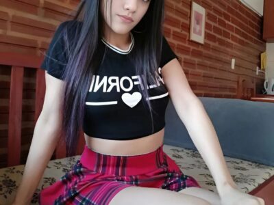 Soy nalgoncita arrechita amor traviesa nenita