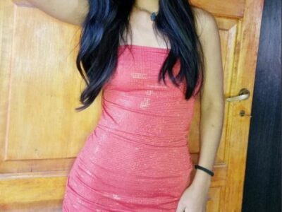 Emily flaquita blanquita doy besitos en la boca oral al natural 69 vaginal anal full