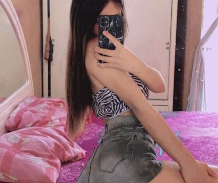 Risueña charapita calientita y juguetona