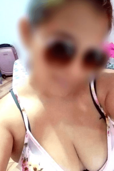 Rosmery, la chica que te dará ricos masajes al mejor precio.