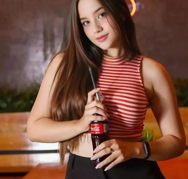 Leticia nalgona blanquita hot