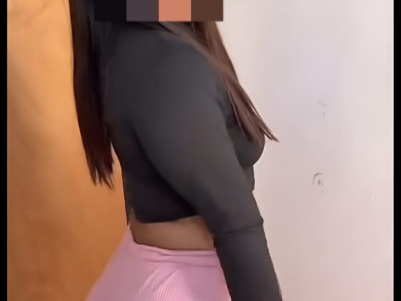 ardiente jovencita de 18 añito