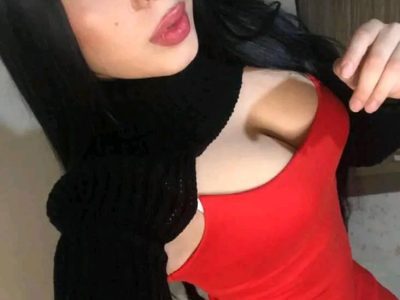 CHUPAME MIS RICOS SENOS Y SI PUEDES ME HACES UN SEXO BRIGITH