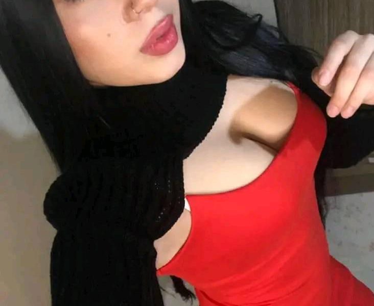 CHUPAME MIS RICOS SENOS Y SI PUEDES ME HACES UN SEXO BRIGITH